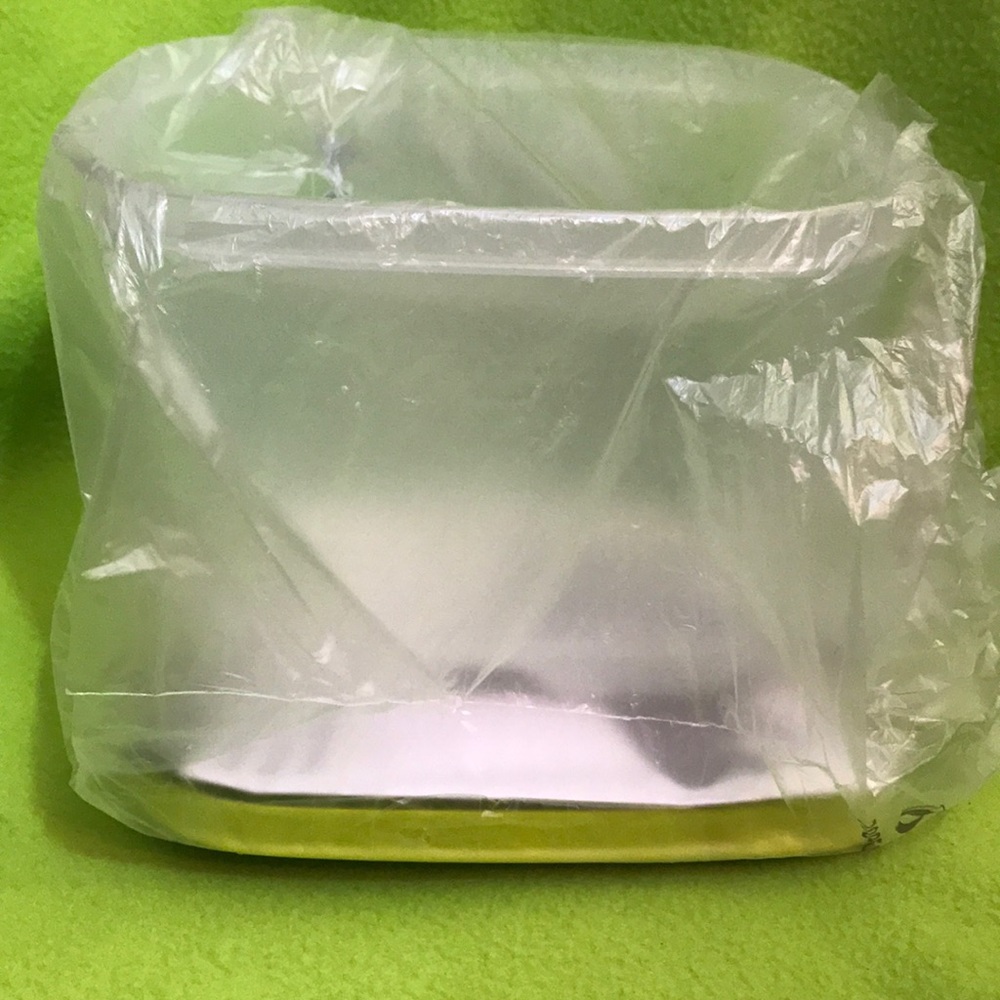 Tupperware small deep Fridgesmart